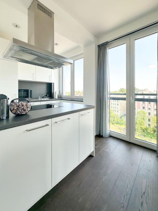 Cityloft - Augsburger Innenstadt-bismarckviertel - Kostenloser Tiefgaragenstellplatz
